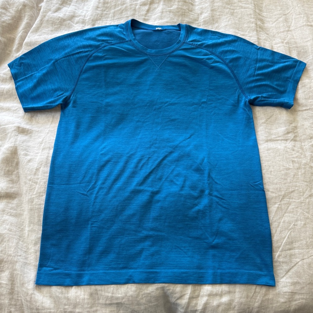 Men's Lululemon Metal Vent Tech Tee - large